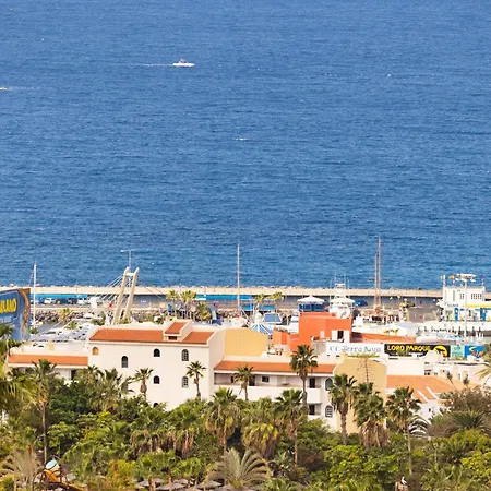 Daire Sea & Pool View In