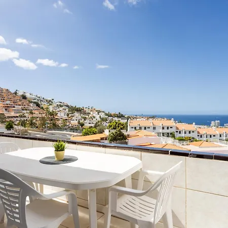Sea & Pool View In * 아데제