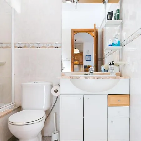 Sea & Pool View In Διαμέρισμα *