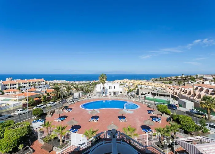 Apartment Sea & Pool View In *